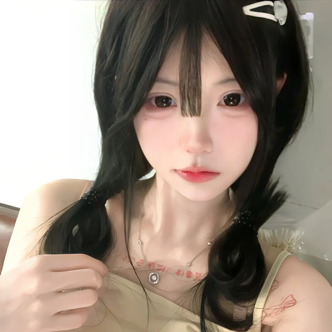 美女老板倒追我